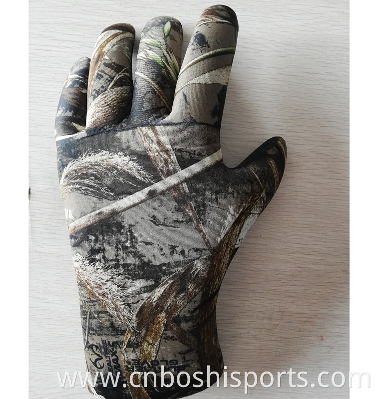 Camo Waterproof Gloves Jpg